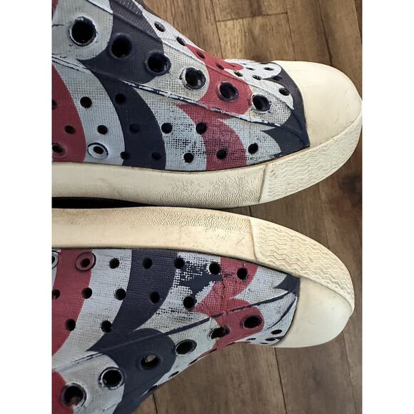 Native Jefferson Patriotic Red Blue Cream Waves Slip On Waterproof Shoes C10 - Picture 12 of 12